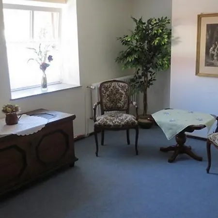 מלון Hotel-restaurant Johanneshof Nentershausen (Hessen)