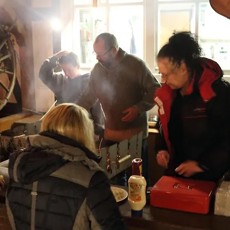 Hotel-restaurant Johanneshof מלון 2*